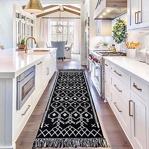 Alfombra bohemia de pasillo mejorada de 2 x 8 pies, en negro y blanco